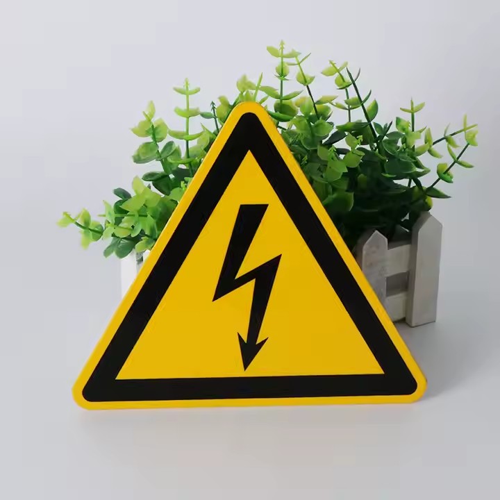 Custom Reflective Road Safety Warning Sign with High Visibility for Traffic Safety