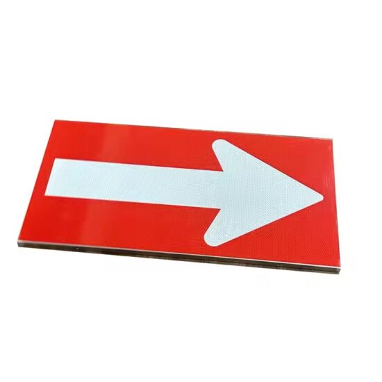 Outdoor Reflective Aluminum Red Arrow Direction Sign for Traffic