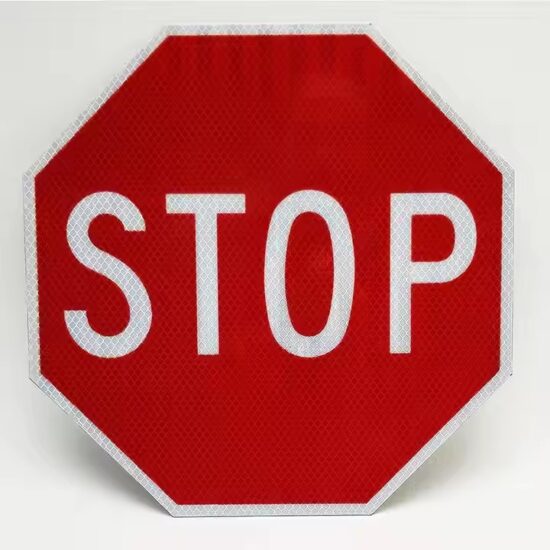 Custom no parking reflective traffic sign for outdoor use