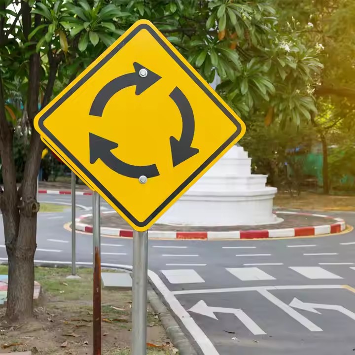 High-Quality Yellow Safety Warning Metal Traffic Sign