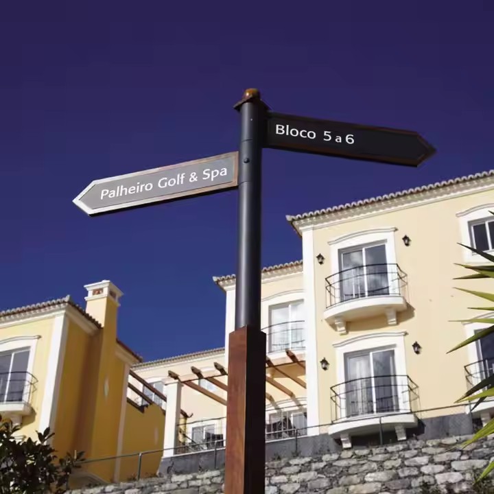 Waterproof Stainless Steel Outdoor Direction Sign in Park