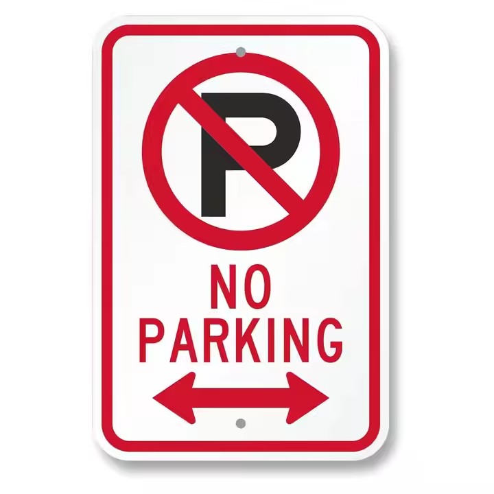 High-Quality Reflective Aluminum No Parking Sign Installed on Street