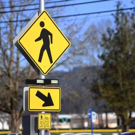High-Quality Pedestrian Crossing Warning Metal Sign