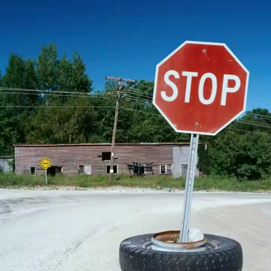Custom aluminum traffic safety reflective signs with high durability and visibility
